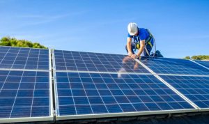 Installation et mise en production des panneaux solaires photovoltaïques à Pont-Sainte-Marie